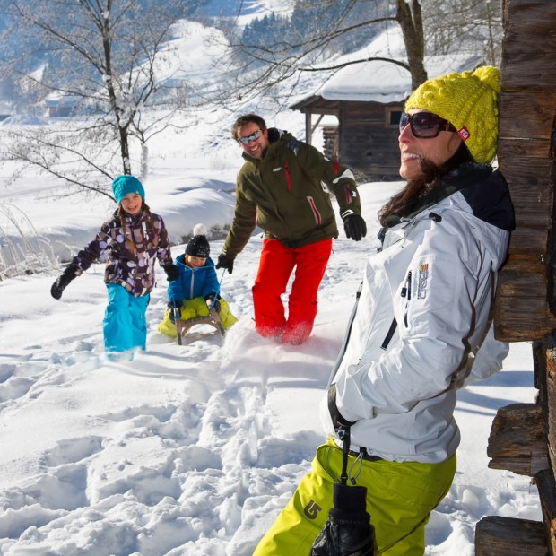 Rodeln und Winterwandern mit der Familie © Tourismusverband Großarltal
